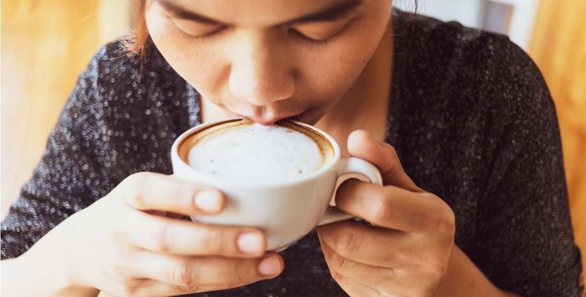 Il latte caldo aiuta a dormire?